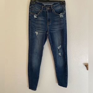 Grace and Lace distressed skinny jeans